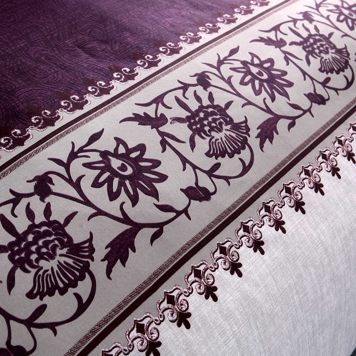 Wit En Paars Dekbedovertrek