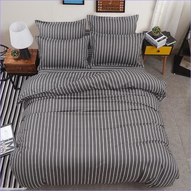 Fijne Witte Strepen Dekbedovertrek